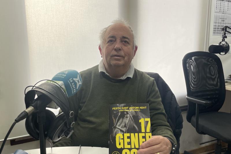 Ciscu Garriga, president del gremi de Sant Antoni Abat de Sant Feliu, aquest dimarts als estudis d'Ona Codinenca.