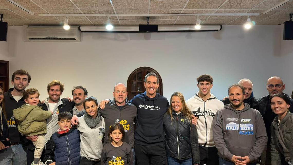 El relleu a la presidència del Moto Club. Foto: Moto Club Cingles de Bertí
