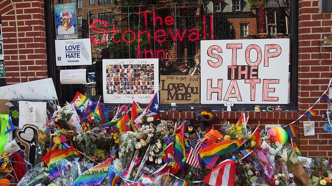Stonewall Inn, a Christopher Street, Greenwich Village, Manhattan. Foto de 2016. 