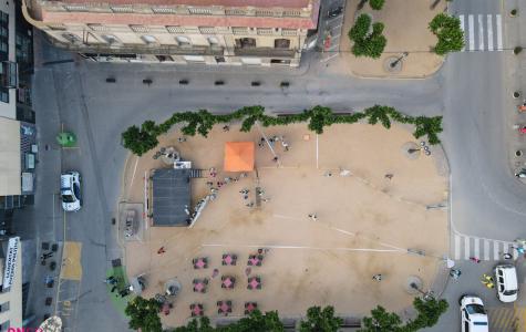 Imatge aèria de la plaça Josep Umbert Ventura