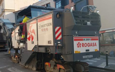 Maquinària pesant treballant a les obres de la C-59.