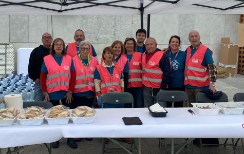 Voluntaris de l'OnCodines a l'avituallament de Castellterçol.